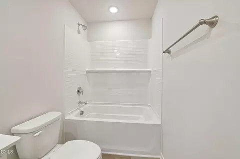 Bath - 1440 Hatteras Rd, Durham, NC 27703 photo 2 of 3