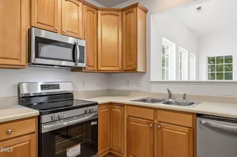 Kitchen - 841 Stackhurst Way, Wake Forest, NC 27587 photo 4 of 4
