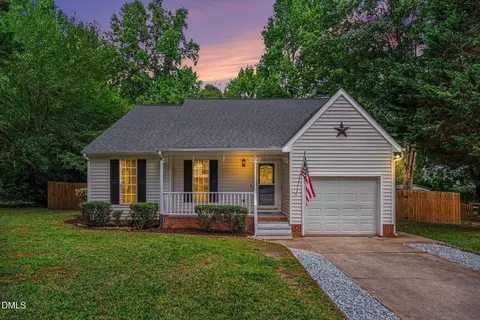 313 Steeple Rd, Holly Springs, NC 27540