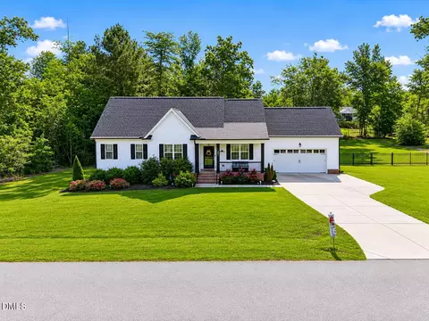 102 Golden Eagle Rdg, Zebulon, NC 27597