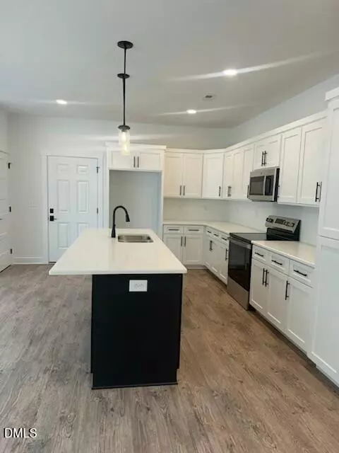 602 Wondertown Dr, Erwin, NC 28339 photo 5