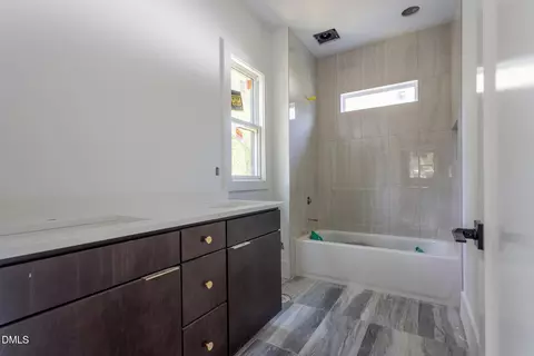 Bath - 212 Gresham Ave, Durham, NC 27704 photo 3 of 6