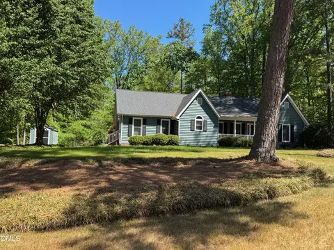 161 Shadowbrook Dr, Henderson, NC 27537
