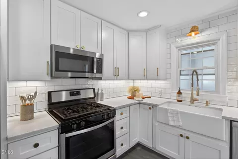 Kitchen - 2905 Broad St, Durham, NC 27704 photo 4 of 4