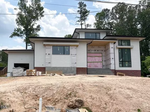961 Wimbleton Dr, Raleigh, NC 27609