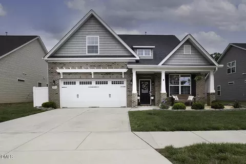 3334 Castlerock Dr, Burlington, NC 27215