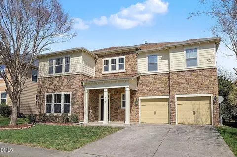712 Pierside Dr, Cary, NC 27519