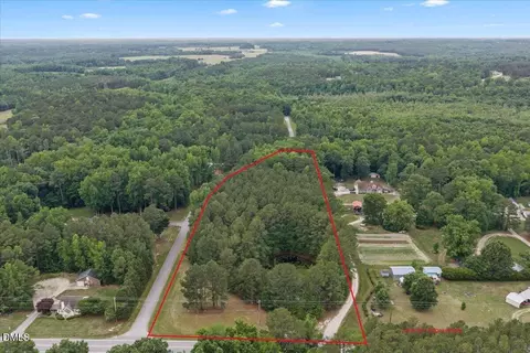 7129 Trappers Ct, Zebulon, NC 27597