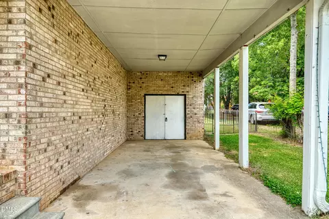 Exterior - 109 Burnham Ct, Garner, NC 27529 photo 2 of 4