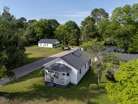 View/Area - 701 E Harnett St, Dunn, NC 28334 photo 1 of 2