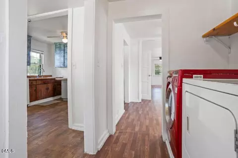Entry Way - 701 E Harnett St, Dunn, NC 28334 photo 3 of 4