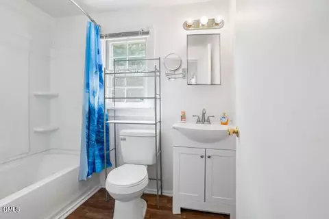 Bath - 701 E Harnett St, Dunn, NC 28334 photo 1 of 1