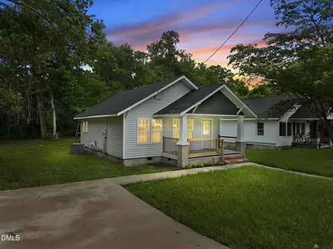 98 S Fayetteville St, Parkton, NC 28371