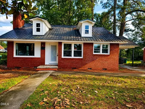 1018 E 9th St, Lumberton, NC 28358