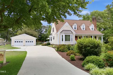 604 Lombardy Rd, Fuquay Varina, NC 27526