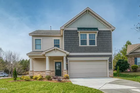 923 Rock Pillar Rd, Clayton, NC 27520