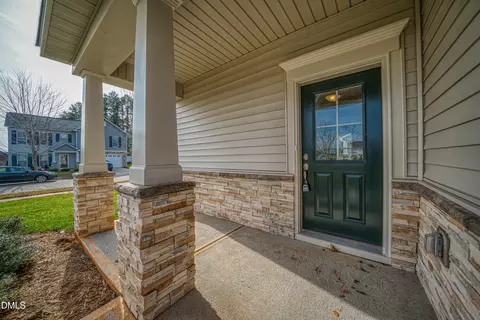 923 Rock Pillar Rd, Clayton, NC 27520