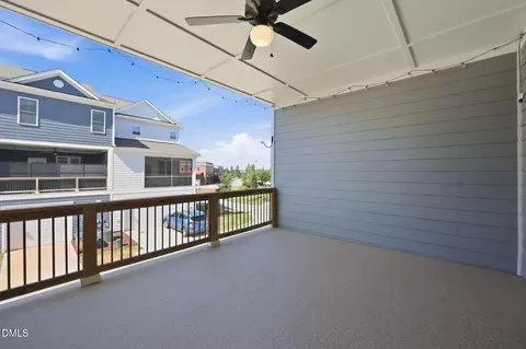 Exterior - 976 Gateway Commons Cir, Wake Forest, NC 27587 photo 3 of 9