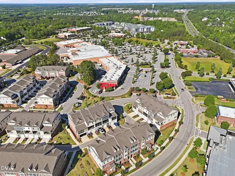 View/Area - 976 Gateway Commons Cir, Wake Forest, NC 27587 photo 3 of 7
