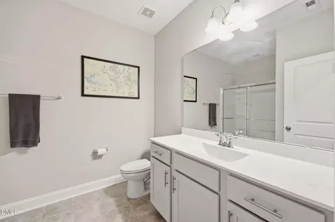 Bath - 976 Gateway Commons Cir, Wake Forest, NC 27587 photo 4 of 4