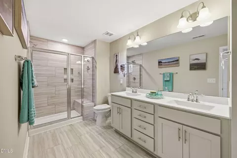 Bath - 976 Gateway Commons Cir, Wake Forest, NC 27587 photo 1 of 4