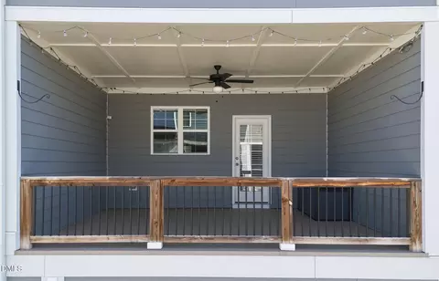 Exterior - 976 Gateway Commons Cir, Wake Forest, NC 27587 photo 8 of 9