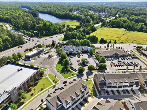 View/Area - 976 Gateway Commons Cir, Wake Forest, NC 27587 photo 6 of 7