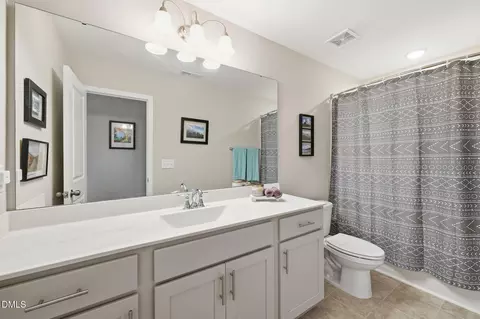 Bath - 976 Gateway Commons Cir, Wake Forest, NC 27587 photo 3 of 4