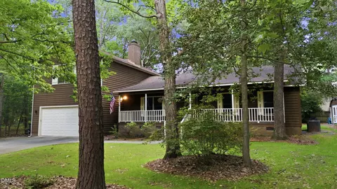 6605 Willow Chase Dr, Willow Spring, NC 27592 photo 2