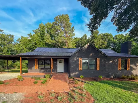 45 Halifax Rd, Roxboro, NC 27574