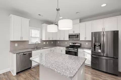 Kitchen - 446 Mallard Loop Dr, Clayton, NC 27527 photo 2 of 4