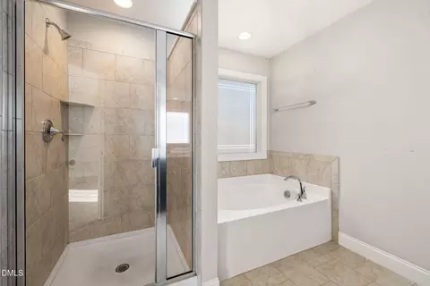 Bath - 446 Mallard Loop Dr, Clayton, NC 27527 photo 3 of 7