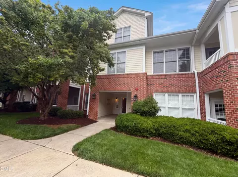 617 Waterford Lake Dr, Cary, NC 27519