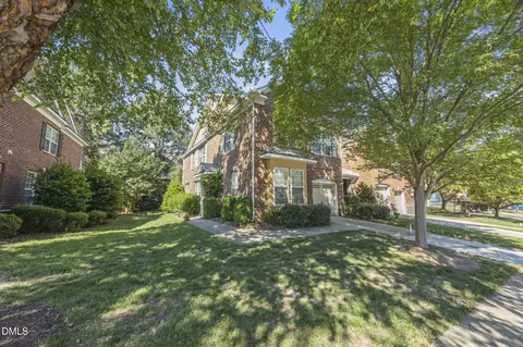 113 Longchamp Ln, Cary, NC 27519
