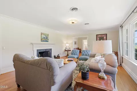 Living - 880 Wire Rd, Bunnlevel, NC 28323 photo 1 of 6