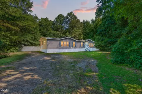 2554 Rock Pillar Rd, Clayton, NC 27520