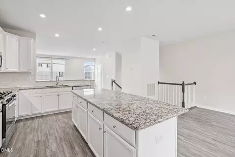 Kitchen - 1141 Platform Dr, Apex, NC 27502 photo 4 of 5