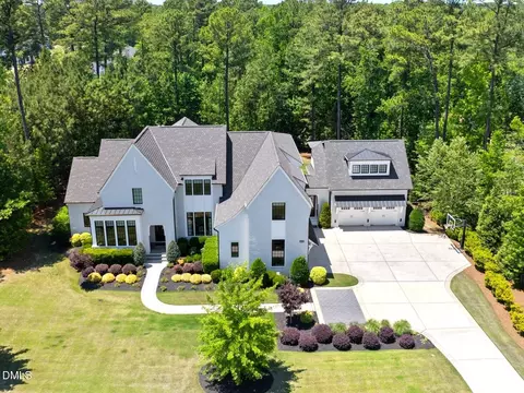 5109 Avalaire Oaks Dr, Raleigh, NC 27614