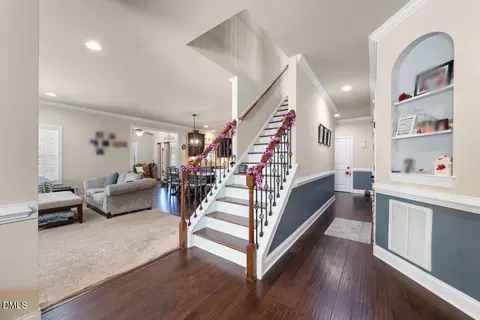 Entry Way - 2811 Reynolda Cir, Durham, NC 27712 photo 3 of 4