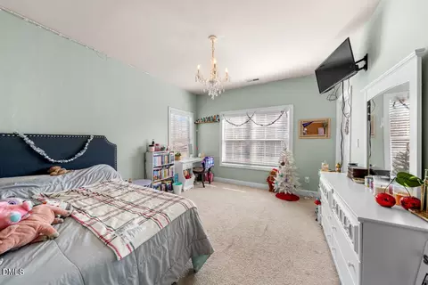 Bedroom - 2811 Reynolda Cir, Durham, NC 27712 photo 1 of 4