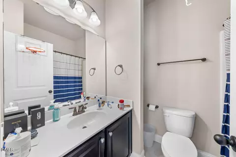 Bath - 2811 Reynolda Cir, Durham, NC 27712 photo 4 of 5