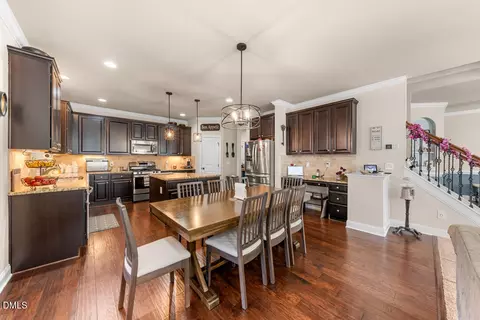 Dining - 2811 Reynolda Cir, Durham, NC 27712 photo 2 of 4
