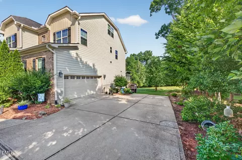 Exterior - 2811 Reynolda Cir, Durham, NC 27712 photo 8 of 15