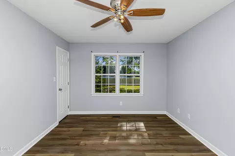 Bedroom - 104 Sunset Dr, Dunn, NC 28334 photo 4 of 7