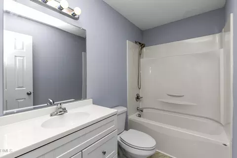 Bath - 104 Sunset Dr, Dunn, NC 28334 photo 1 of 1