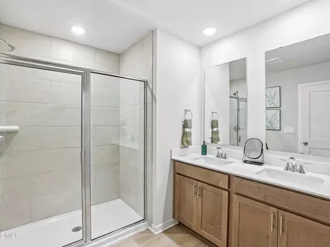Bath - 2131 Topsail Rd, Durham, NC 27704 photo 1 of 3