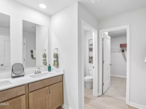 Bath - 2131 Topsail Rd, Durham, NC 27704 photo 2 of 3