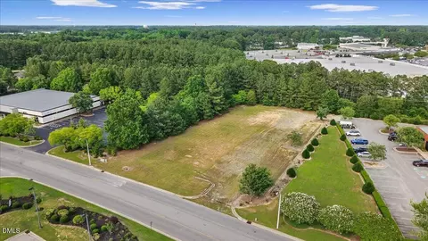 367 Venture Dr, Smithfield, NC 27577 photo 3