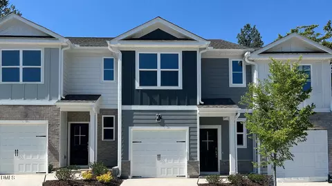 5207 Red Crimson Dr, Willow Spring, NC 27592