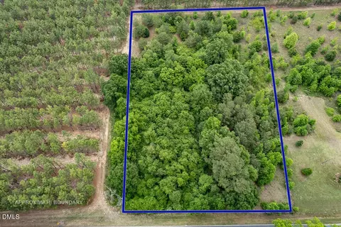 401 Johnson Pond Rd, Red Springs, NC 28377